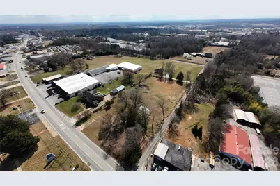 1033 W Main Street, Forest City, NC 28043 - Photo 9