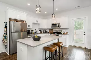 2703 Wells St, Charlotte, NC 28206 - Photo 3