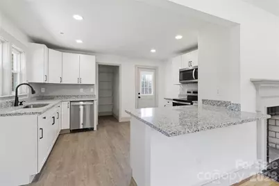 3609 Eastway Drive, Charlotte, NC 28205 - Photo 11