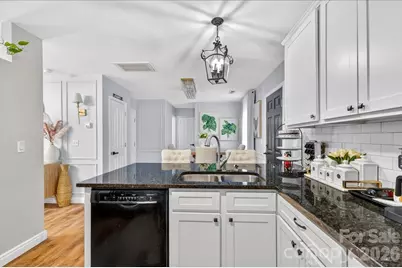 6219 Thompson Brook Lane, Charlotte, NC 28212 - Photo 11