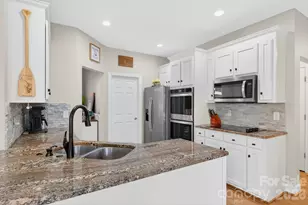 6444 Winding Creek Ln, Denver, NC 28037 - Photo 9