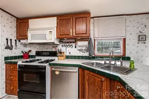 8547 Ledford Ave, Connelly Springs, NC 28612 - Photo 17