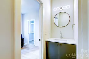 1352 Briar Creek Rd, Charlotte, NC 28205 - Photo 23