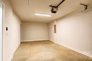 1352 Briar Creek Rd, Charlotte, NC 28205 - Photo 29