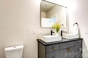 1352 Briar Creek Rd, Charlotte, NC 28205 - Photo 17