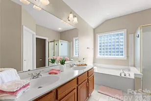 8905 Leitrim Ct, Charlotte, NC 28277 - Photo 23