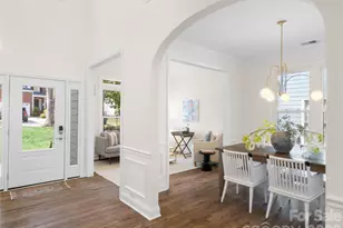 2020 Sablewood Dr, Charlotte, NC 28205 - Photo 9