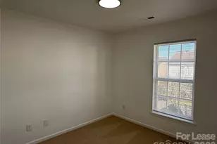 1318 Nadies Ct, Charlotte, NC 28214 - Photo 5