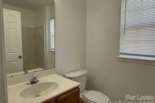 1318 Nadies Ct, Charlotte, NC 28214 - Photo 9