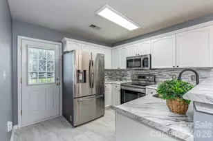 513 Fenton Pl, Rock Hill, SC 29732 - Photo 7