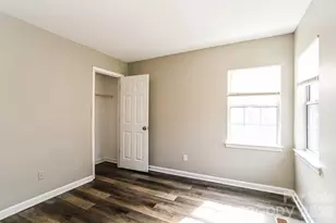 8425 Woodford Bridge Dr, Charlotte, NC 28216 - Photo 11