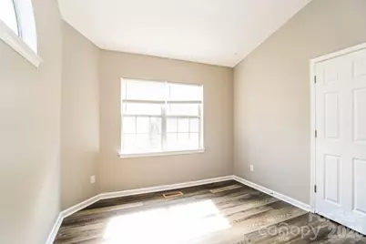 8425 Woodford Bridge Drive, Charlotte, NC 28216 - Photo 13