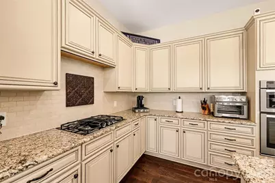 15523 Lake Ridge Road, Charlotte, NC 28278 - Photo 11