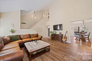 350 21st Ave Dr NW, Hickory, NC 28601 - Photo 9