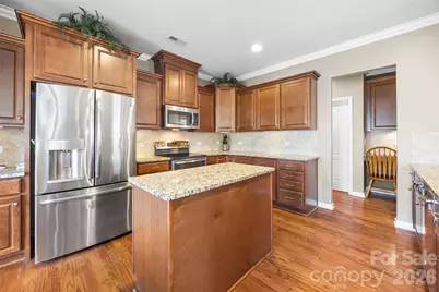 14604 Brannock Hills Drive, Charlotte, NC 28278 - Photo 3