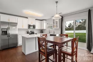 2408 Alex Ryan Dr, Charlotte, NC 28216 - Photo 7