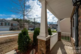 2408 Alex Ryan Dr, Charlotte, NC 28216 - Photo 3