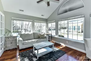 5433 Prosperity View Dr, Charlotte, NC 28269 - Photo 13