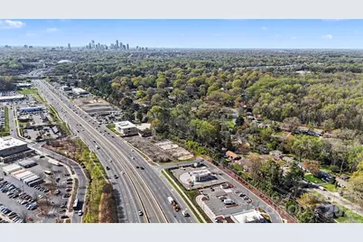 3945 Winfield Drive, Charlotte, NC 28205 - Photo 23