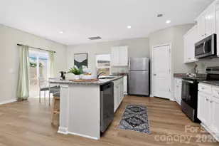 3124 Wynn Way, Charlotte, NC 28215 - Photo 7