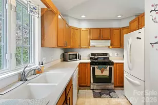 120 Mountain Mist Ln, Waynesville, NC 28785 - Photo 21