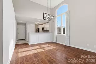 18009 Kings Point Dr, Cornelius, NC 28031 - Photo 11