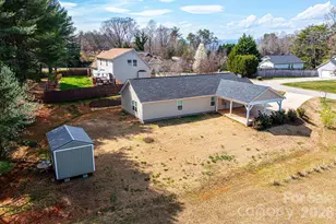 1203 Hillsboro Ct, Lenoir, NC 28645 - Photo 7