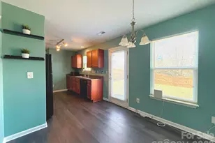 5730 Natick Dr, Charlotte, NC 28214 - Photo 7