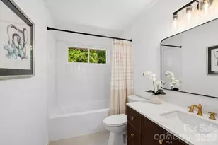 4211 Dunwoody Dr, Charlotte, NC 28215 - Photo 11