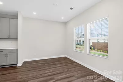 3718 Memorial Parkway, Charlotte, NC 28217 - Photo 7