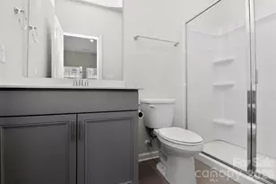 3718 Memorial Pkwy, Charlotte, NC 28217 - Photo 9