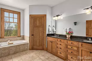 457 Coopers Hawk Dr, Asheville, NC 28803 - Photo 15