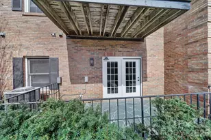 1012 Queens Rd, Charlotte, NC 28207 - Photo 23