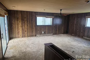 1921 Finchley Dr, Charlotte, NC 28215 - Photo 5