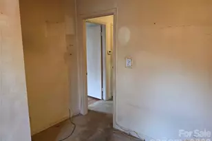 1921 Finchley Dr, Charlotte, NC 28215 - Photo 11