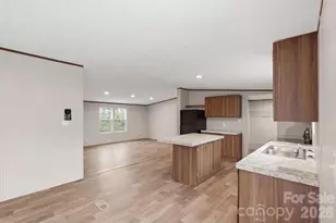 1685 Dawnview Ln, Lincolnton, NC 28092 - Photo 11