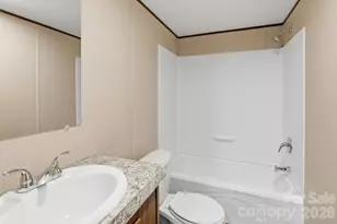 1685 Dawnview Ln, Lincolnton, NC 28092 - Photo 15