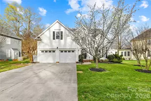8312 Forest Shadow Cir, Cornelius, NC 28031 - Photo 3