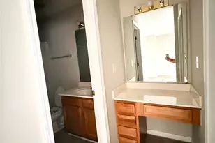 9162 Exbury Ct, Charlotte, NC 28269 - Photo 17