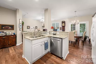 10960 Princeton Village Drive, Charlotte, NC 28277 - Photo 5