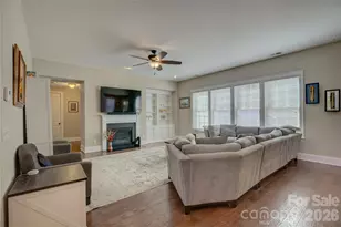 16518 Governors Club Ct, Charlotte, NC 28278 - Photo 19