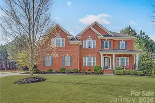 16518 Governors Club Ct, Charlotte, NC 28278 - Photo 1