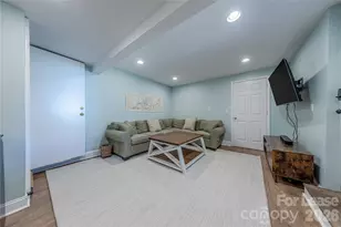 2101 Dartmouth Pl, Charlotte, NC 28207 - Photo 25