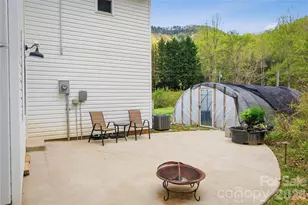 6470 Stone Mountain Rd, Lenoir, NC 28645 - Photo 5