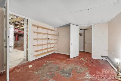 708 E Lake Drive, Greensboro, NC 27401 - Photo 25