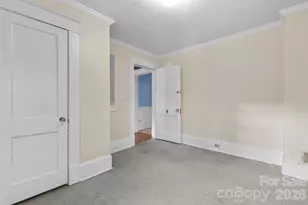 708 E Lake Dr, Greensboro, NC 27401 - Photo 15