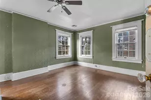 708 E Lake Dr, Greensboro, NC 27401 - Photo 11