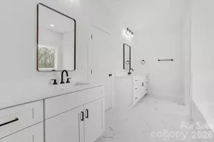 1500 Avalon Oaks Ct, Dallas, NC 28034 - Photo 37