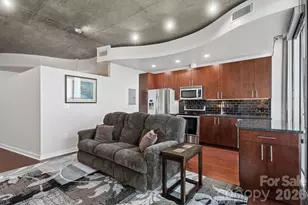 210 N Church St, Charlotte, NC 28202 - Photo 5