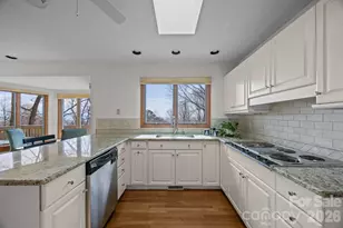 1105 High Vista Dr, Mills River, NC 28759 - Photo 17